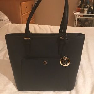 Michael kors black bag tote